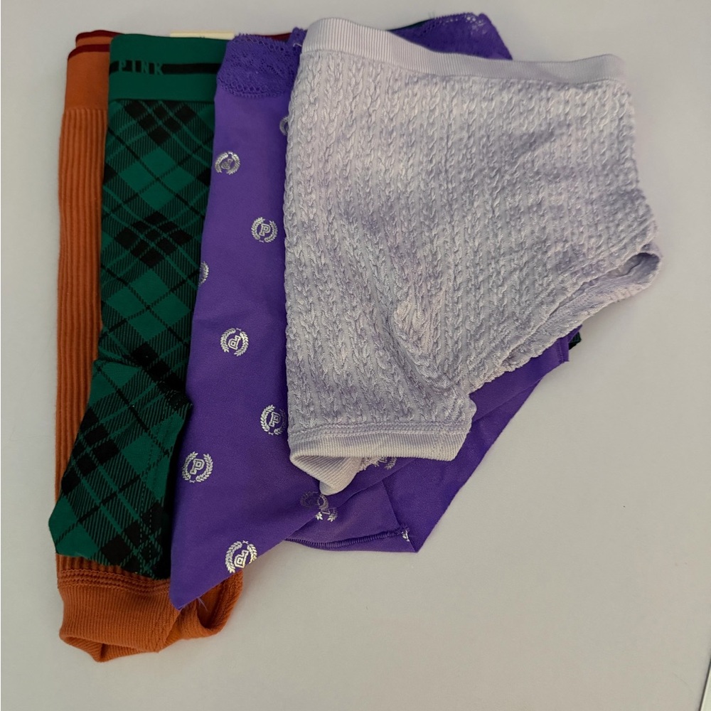 Victoria's Secret panties L & M new one pair of Colsie